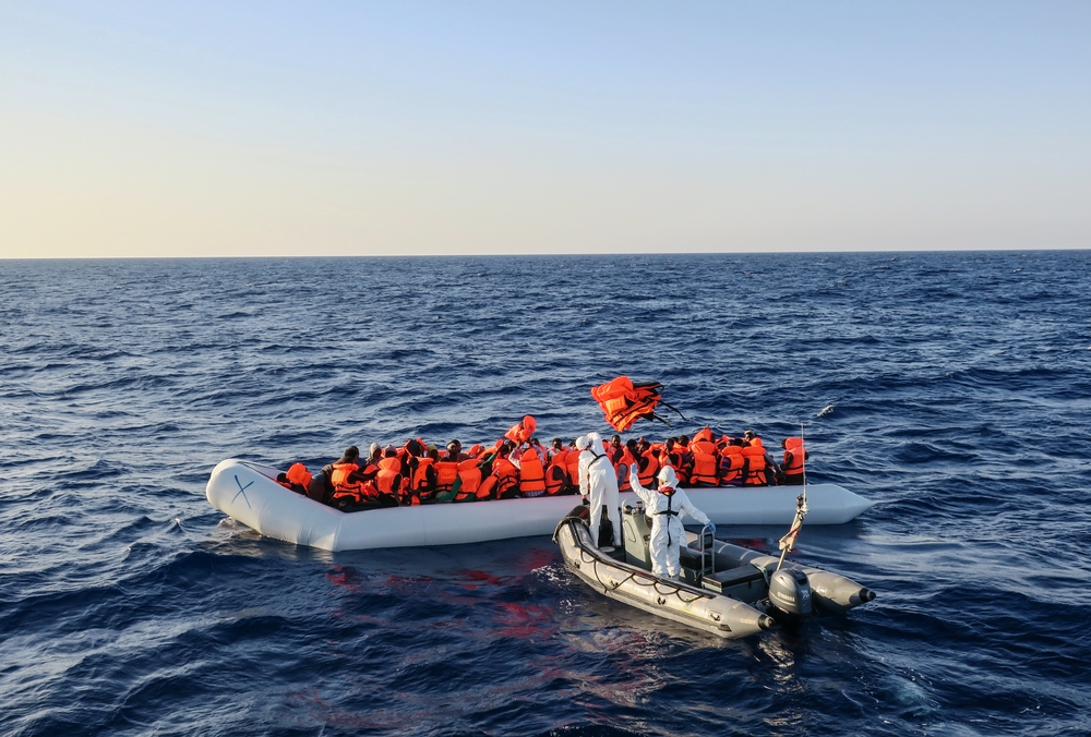 Mediterrâneo: 21 mulheres e um homem morrem no mar; 209 são resgatados