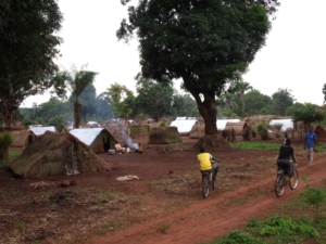 Bairro próximo à base de MSF foi atacado; milhares de famílias estão deslocadas e sem garantia de água ou alimento