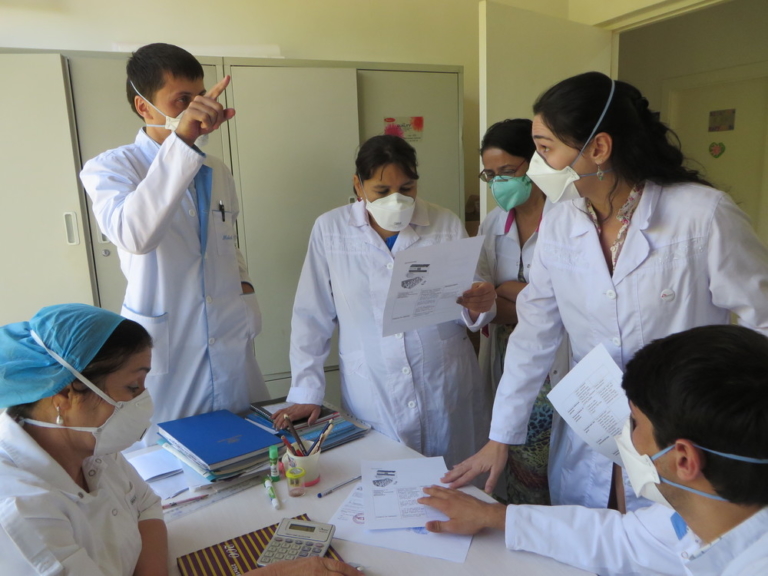 Tadjiquistão: tratando crianças e famílias com tuberculose