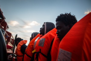 Líbia: três migrantes são mortos e dois ficam feridos quando tentavam escapar de detenção arbitrária na volta ao país
