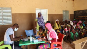 Burkina Faso: prestando cuidados de saúde em uma região devastada pela violência Burkina Faso: prestando cuidados de saúde em uma região devastada pela violência