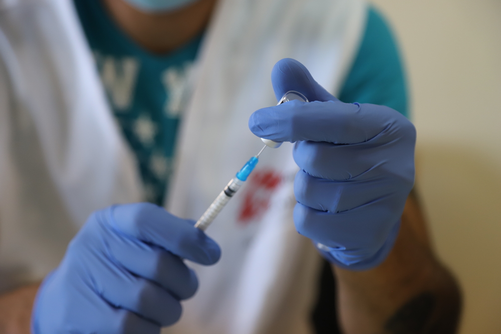 Combatendo a COVID-19 no Líbano por meio da prevenção e vacinação