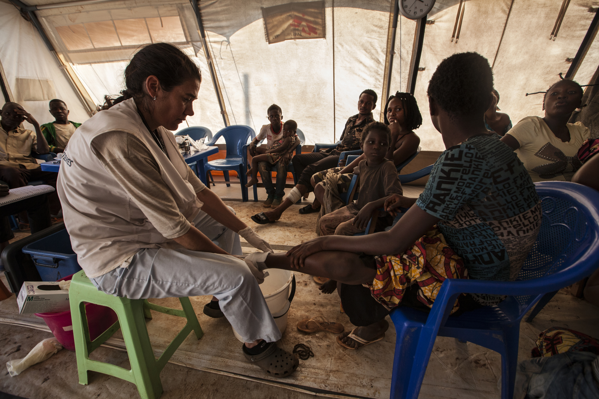 MSF contratou cerca de 100 pessoas para atender às necessidades médicas da população refugiada em acampamentos do norte de Angola.