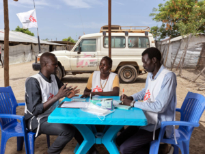 Em março e abril de 2022, a MSF e o Ministério da Saúde do Sudão do Sul levaram a cabo conjuntamente as primeiras duas doses da campanha de vacinação contra a hepatite E no campo para pessoas deslocadas de Bentiu, no estado de Unidade no Sudão do Sul. 