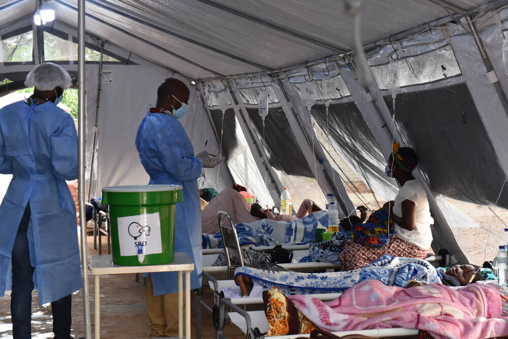 As equipas da MSF estão a trabalhar para aumentar para 50 camas a capacidade do Centro de Tratamento de Cólera (CTC) do Hospital Provincial de Lichinga, em Moçambique,, e prestaram apoio na instalação de um CTC em Meponda, vila perto da capital provincial.