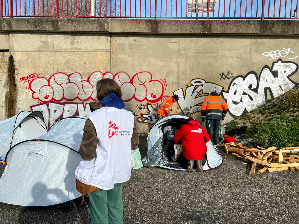 MSF regressa a Calais, em França, para prestar assistência a migrantes no canal da Mancha