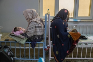 MSF presta cuidados pediátricos e neonatais no Afeganistão
