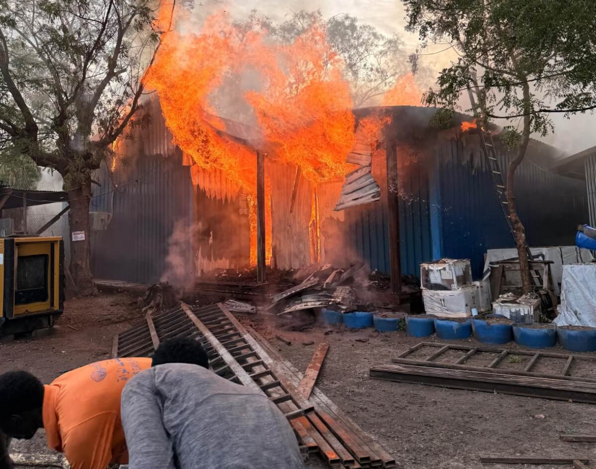 O bombardeamento do nosso hospital em Old Fangak provocou danos significativos, incluindo a destruição total da farmácia.