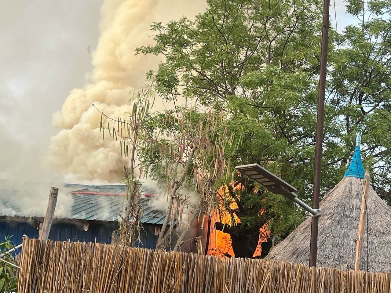 O bombardeamento do nosso hospital em Old Fangak provocou danos significativos, incluindo a destruição total da farmácia.
