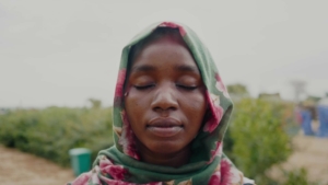 Aisha, profissional da MSF e refugiada sudanesa no Chade.