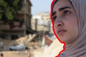 Sobreposição com foto de Gaza e foto de Nour Alsaqqa.