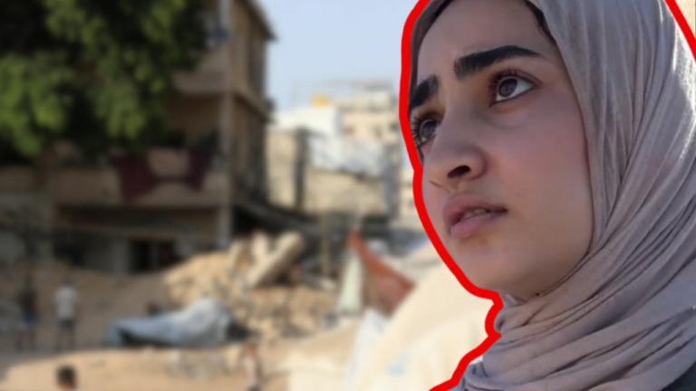 Sobreposição com foto de Gaza e foto de Nour Alsaqqa.