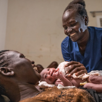Evento Mães e bebés: um olhar humanitário
