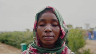 Aisha, profissional da MSF e refugiada sudanesa no Chade.