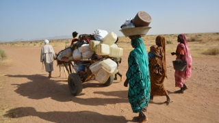 Pessoas deslocadas internamente em Tawila, Darfur Norte, no Sudão.