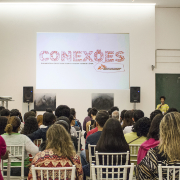 Abertura do Conexões MSF em Salvador tem música, dança, filme e conversa sobre ajuda humanitária