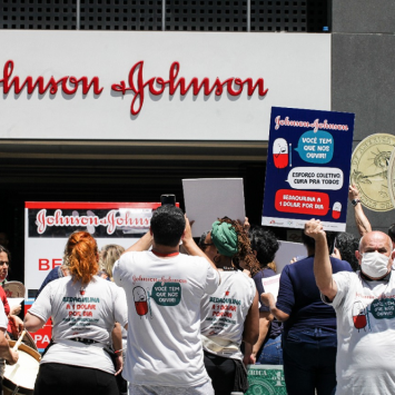 MSF lança campanha global para que Johnson & Johnson reduza preço de medicamento contra tuberculose