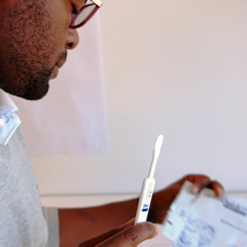 África do Sul: “a próxima geração pode ser livre de HIV”