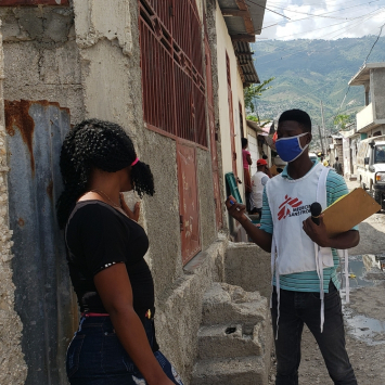 Promotores de saúde de MSF atuam na linha de frente contra a COVID-19 no Haiti