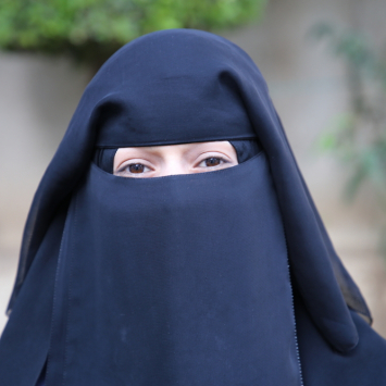 Iêmen: promotora de saúde fala sobre como é cuidar de gestantes durante uma guerra