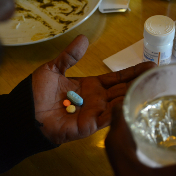 Projeto de MSF sobre hepatite em Uttar Pradesh: em um ano, 1.198 pacientes atendidos