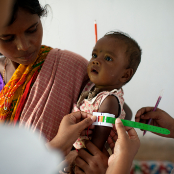 Combatendo a desnutrição junto às comunidades locais