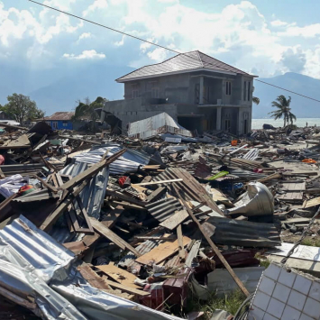 Profissionais de MSF avaliam a situação na Indonésia após terremoto e tsunami