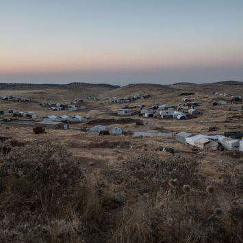 Equilibrando tristeza e esperança após o genocídio