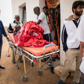 Sem atenção internacional, situação de migrantes e refugiados se deteriora na Líbia