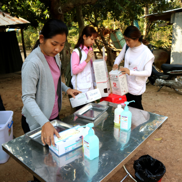 MSF trabalha com inovação no diagnóstico e tratamento da hepatite C no Camboja