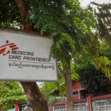 Superando a tuberculose multirresistente a medicamentos em Mianmar