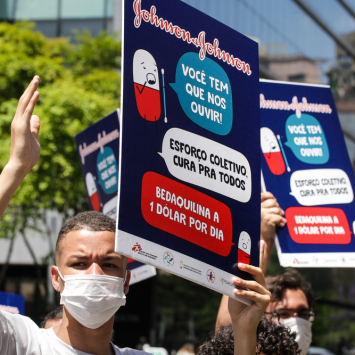 Johnson & Johnson reduz preço de medicamento contra tuberculose, mas governos precisam ampliar o acesso ao melhor tratamento