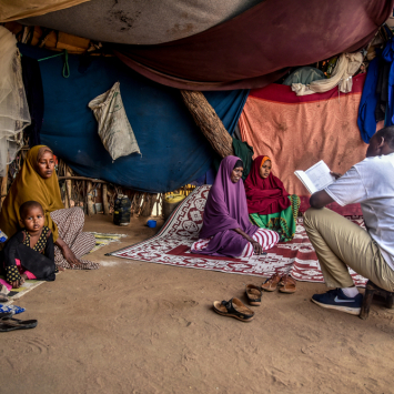 Quênia: resposta à COVID-19 e serviços de saúde regulares para refugiados em Dadaab