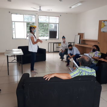 No México, MSF também atua com equipes móveis contra a COVID-19