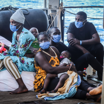Sea-Watch 4 tem um porto seguro 11 dias após o primeiro resgate