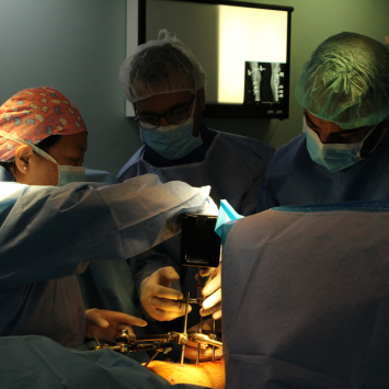 Sob bloqueio e em isolamento: tratando as infecções de Gaza