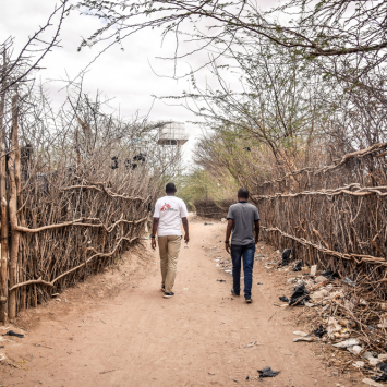 Presos e esquecidos, refugiados em Dadaab pedem dignidade