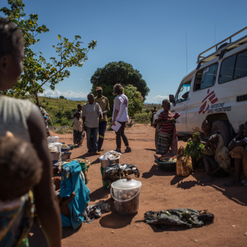 RDC: desnutrição e doença assolam acampamentos na região de Kalémie