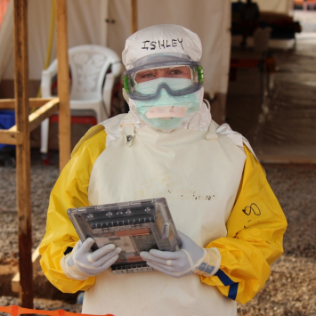 serra-leoa-tablet-msf142818-nick_fortescue