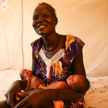 “Eu não tinha ideia de que iria ter gêmeos, mas agora estou muito feliz”